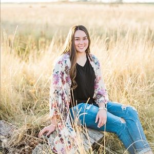 Meet your Posher, Izzy